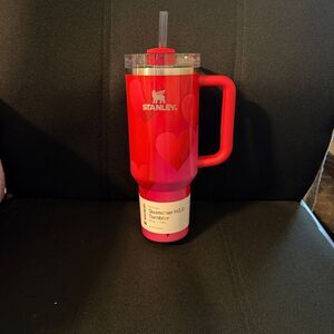 Stanley 40oz H2.0 Flowstate Quencher Tumbler Rouge Heart Gradient